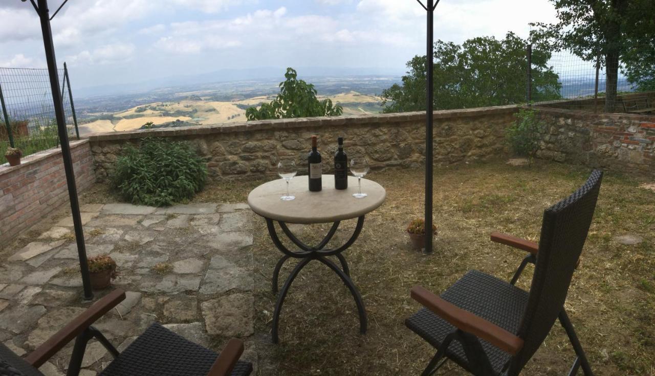 Вилла La Fraternita Montefollonico Экстерьер фото